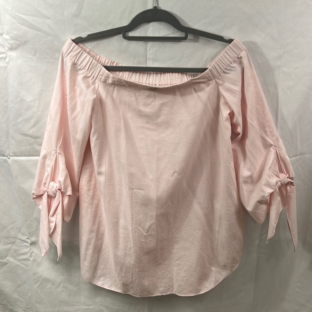 Club Mónaco off shoulder 3/4 sleeve with bow